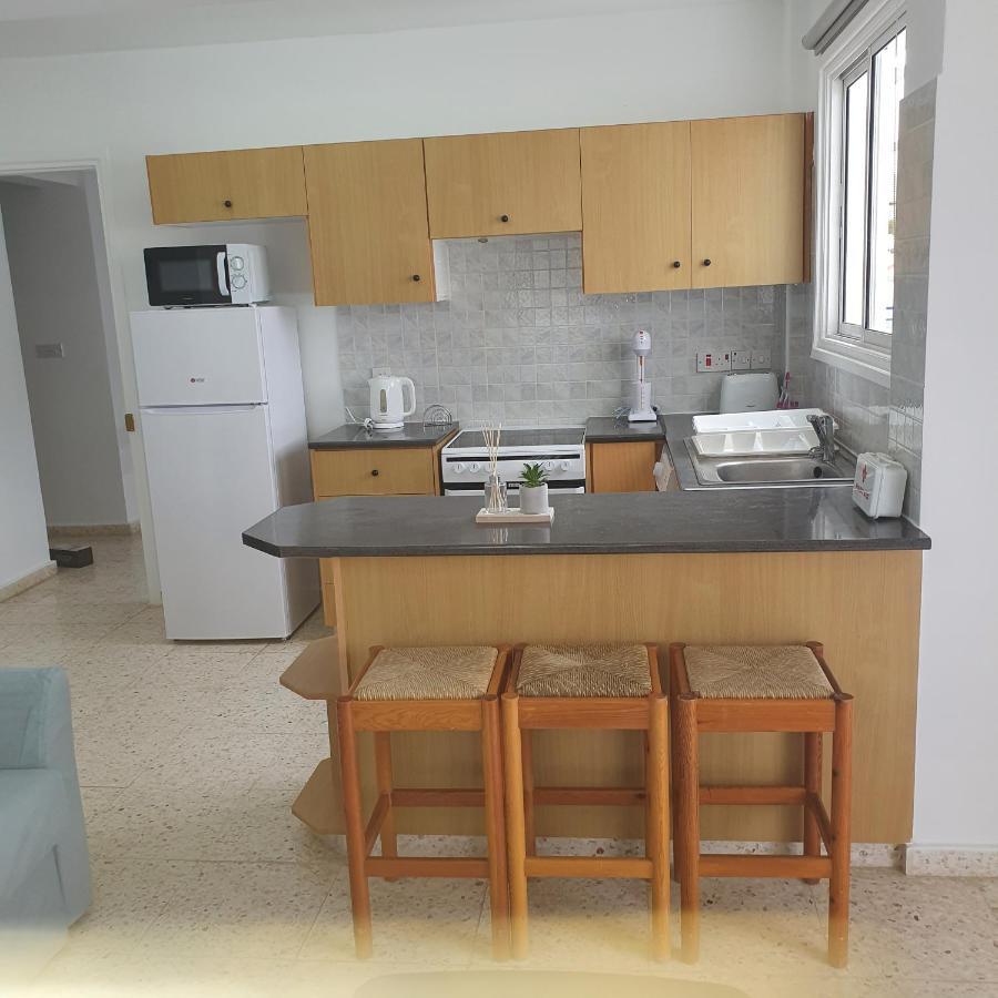 G&E Harbour Apartments ลาตซี ภายนอก รูปภาพ
