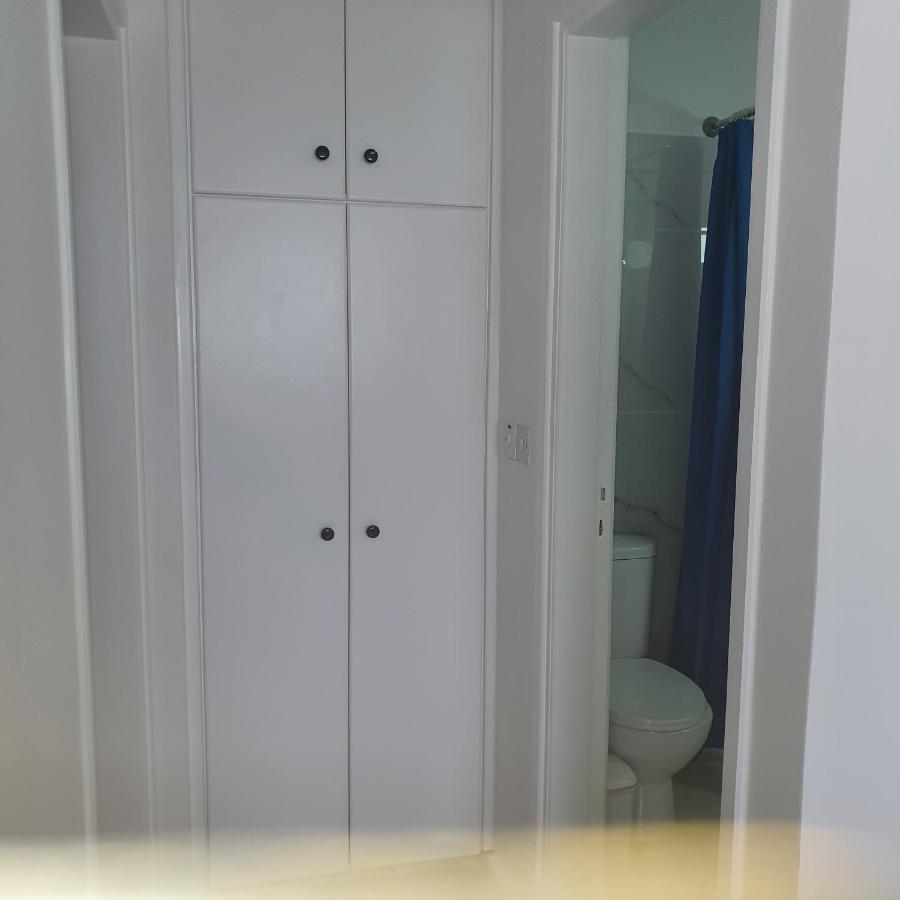 G&E Harbour Apartments ลาตซี ภายนอก รูปภาพ